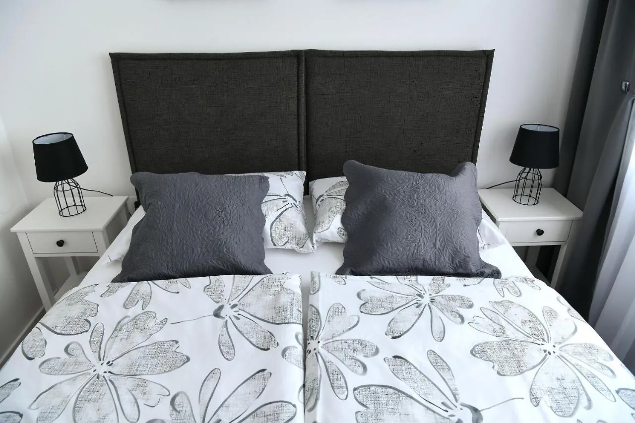 New And Modern Apartment Baroni contacts