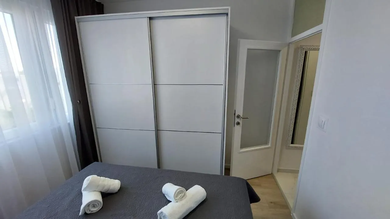 New And Modern Apartment Baroni Split